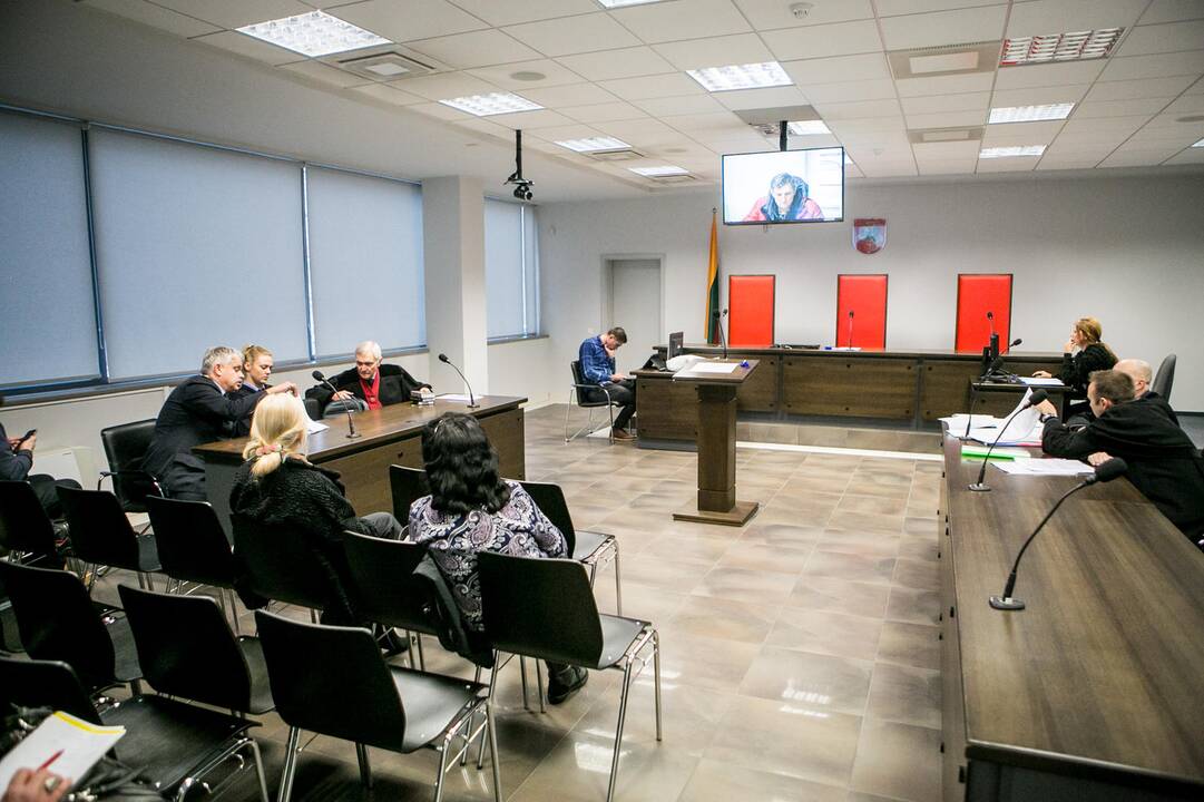 H. Daktaro teismas dėl galimybės išeiti anksčiau
