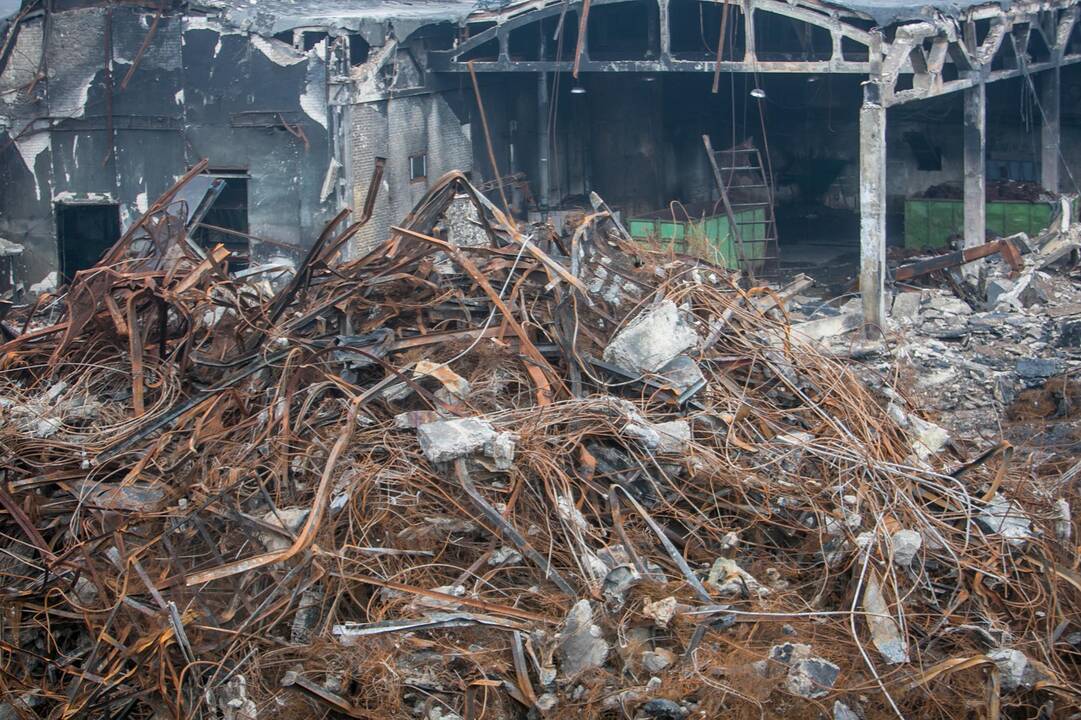 Gaisro nuniokota „Ekologistika“ praėjus dviem mėnesiams po nelaimės