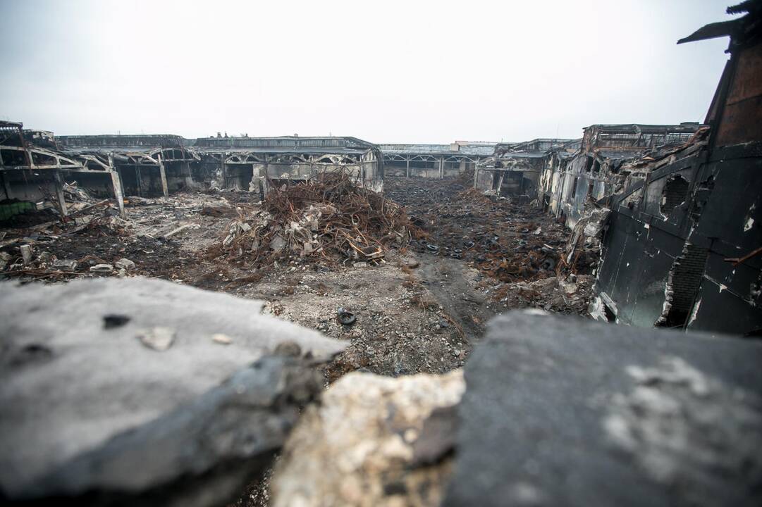 Gaisro nuniokota „Ekologistika“ praėjus dviem mėnesiams po nelaimės