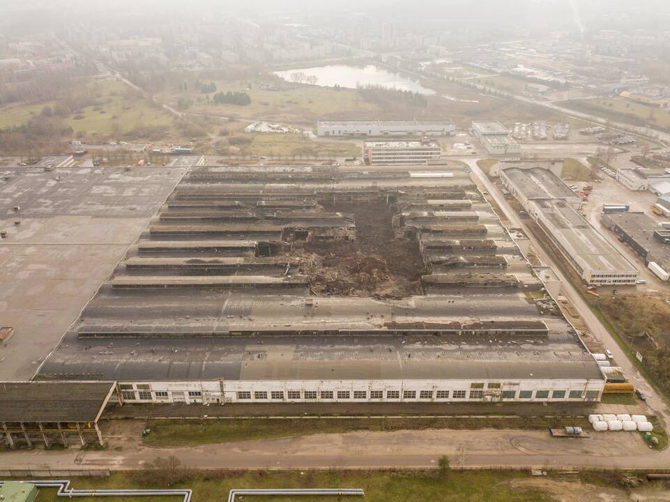 Gaisro nuniokota „Ekologistika“ praėjus dviem mėnesiams po nelaimės