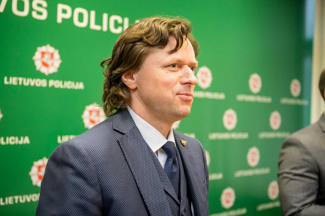 Kaune sutriuškintos dokumentų klastotojų ir vagystes vykdžiusių asmenų grupuotės