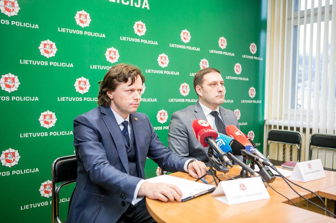 Kaune sutriuškintos dokumentų klastotojų ir vagystes vykdžiusių asmenų grupuotės
