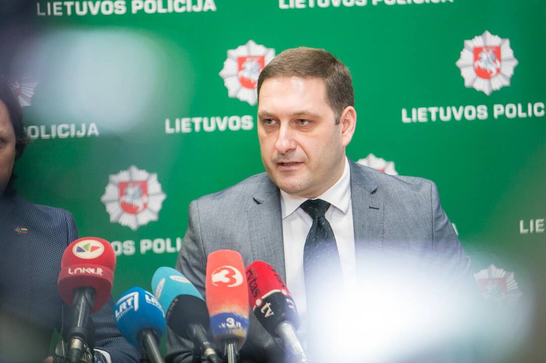 Kaune sutriuškintos dokumentų klastotojų ir vagystes vykdžiusių asmenų grupuotės