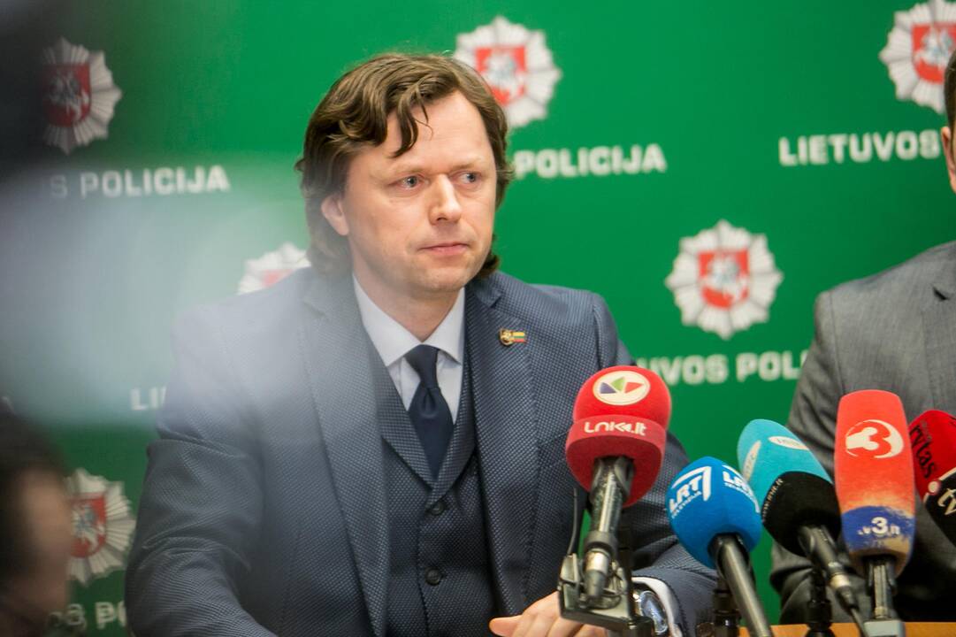 Kaune sutriuškintos dokumentų klastotojų ir vagystes vykdžiusių asmenų grupuotės