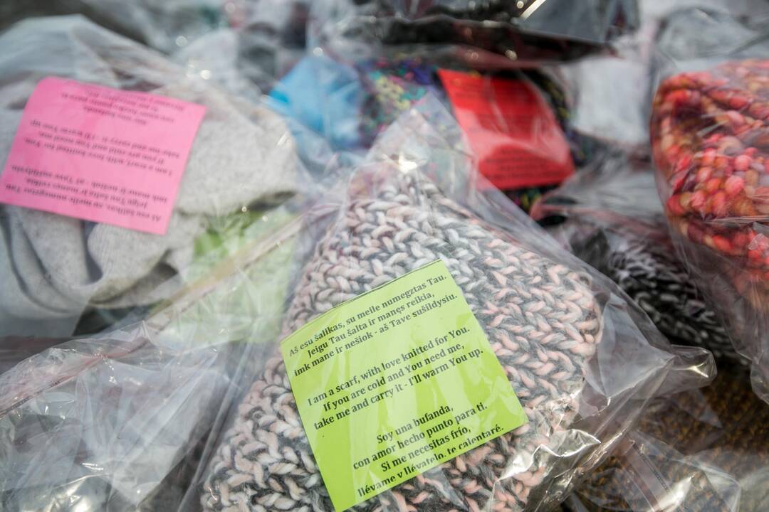Romantiškai nusiteikę kauniečiai Aleksoto apžvalgos aikštelėje