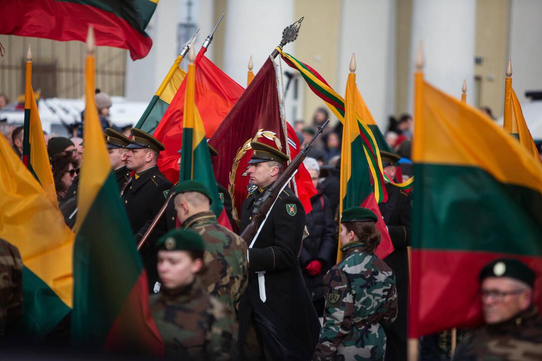 Trijų Baltijos valstybių vėliavų pakėlimo ceremonija S. Daukanto aikštėje