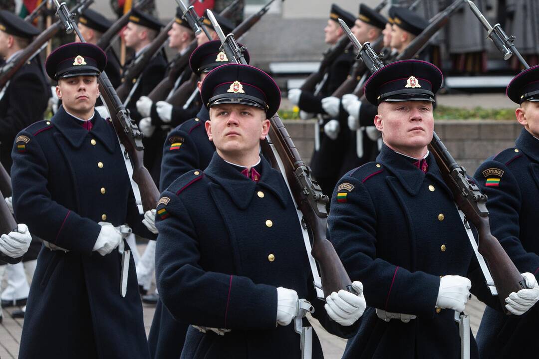 Trijų Baltijos valstybių vėliavų pakėlimo ceremonija S. Daukanto aikštėje