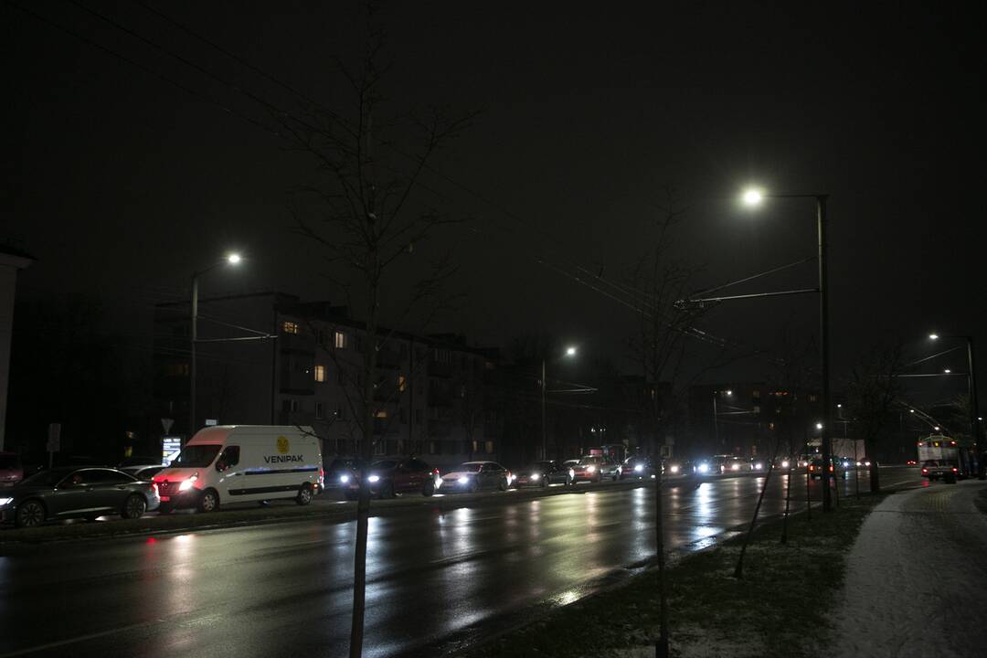Kauniečiai užgulė prekybos centrus
