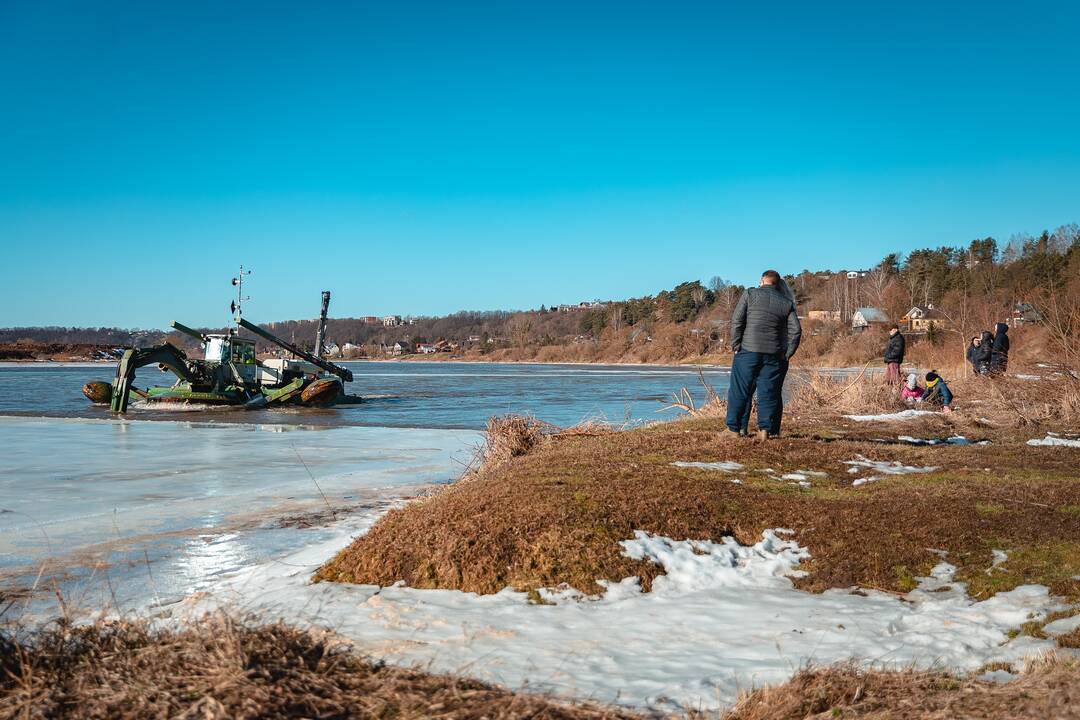Fotoreportažas iš Radikių: ar gyventojai ruošiasi potvyniui?