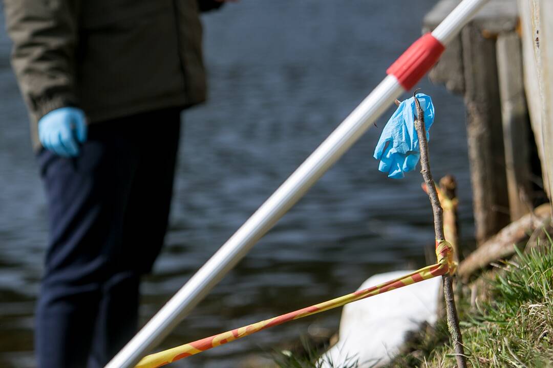 Ties Šančiais į Nemuną sruvo tepalai