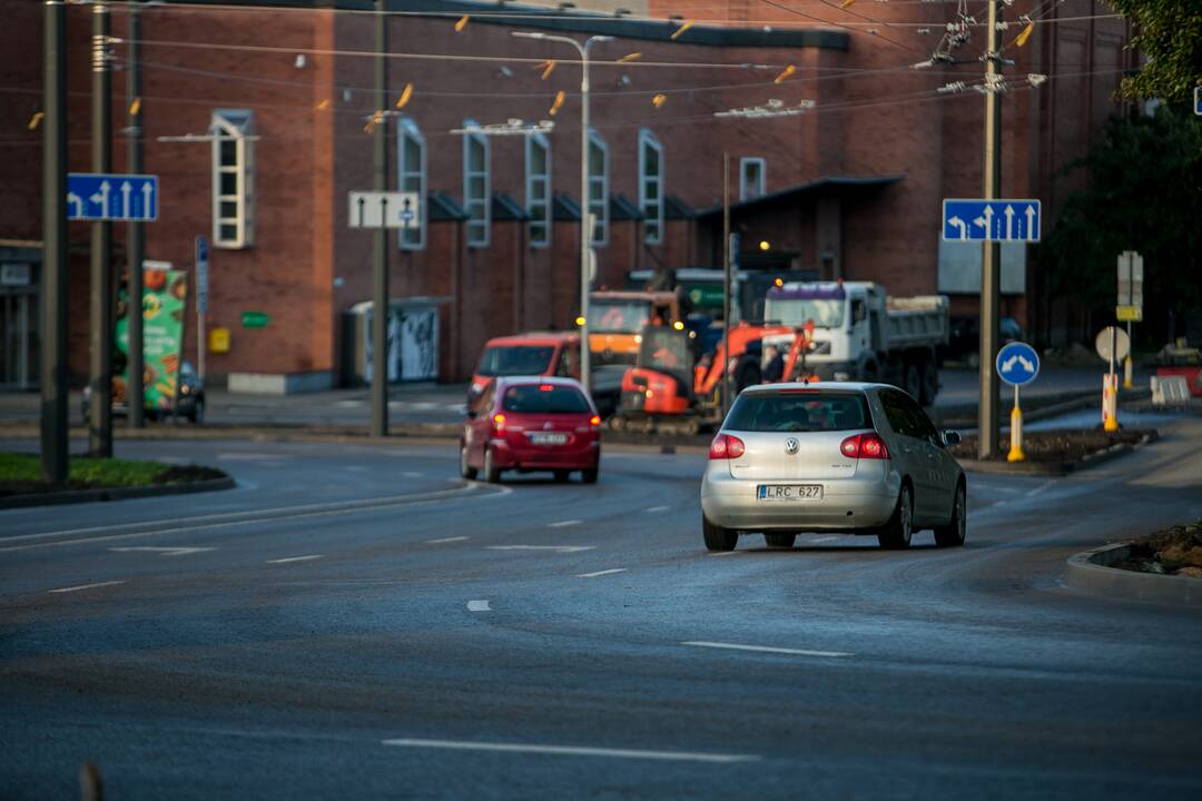 Atnaujintas eismas Pilies žiedu