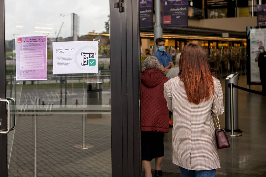 Kauno prekybos centruose tikrinami galimybių pasai