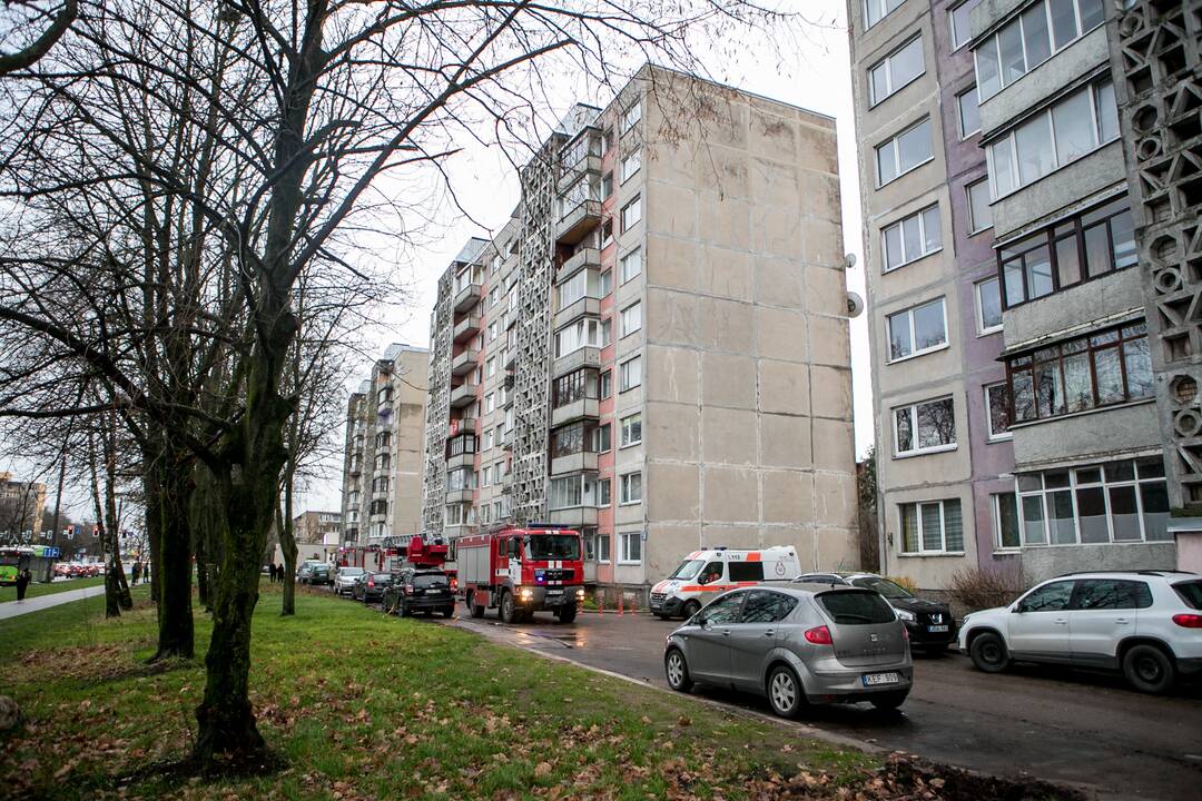 Gaisras Taikos prospekto daugiabutyje