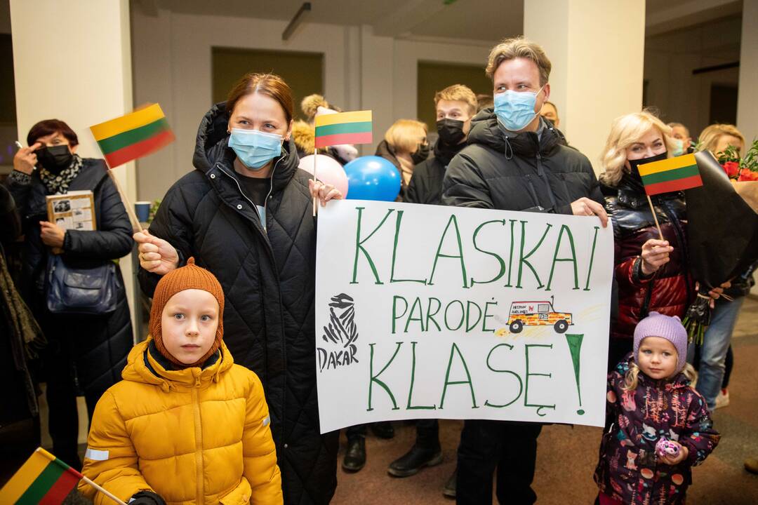 Iš Dakaro grįžo V. Valiukevičius ir P. Kavaliauskas