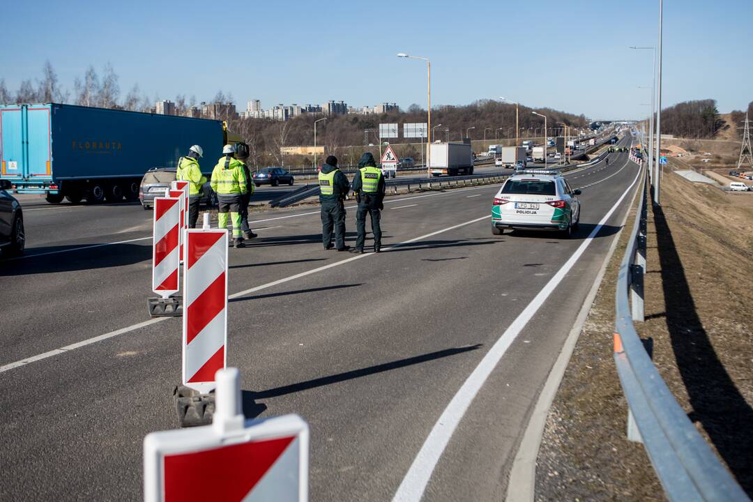 Kaune atidarytas naujasis tiltas per Nerį