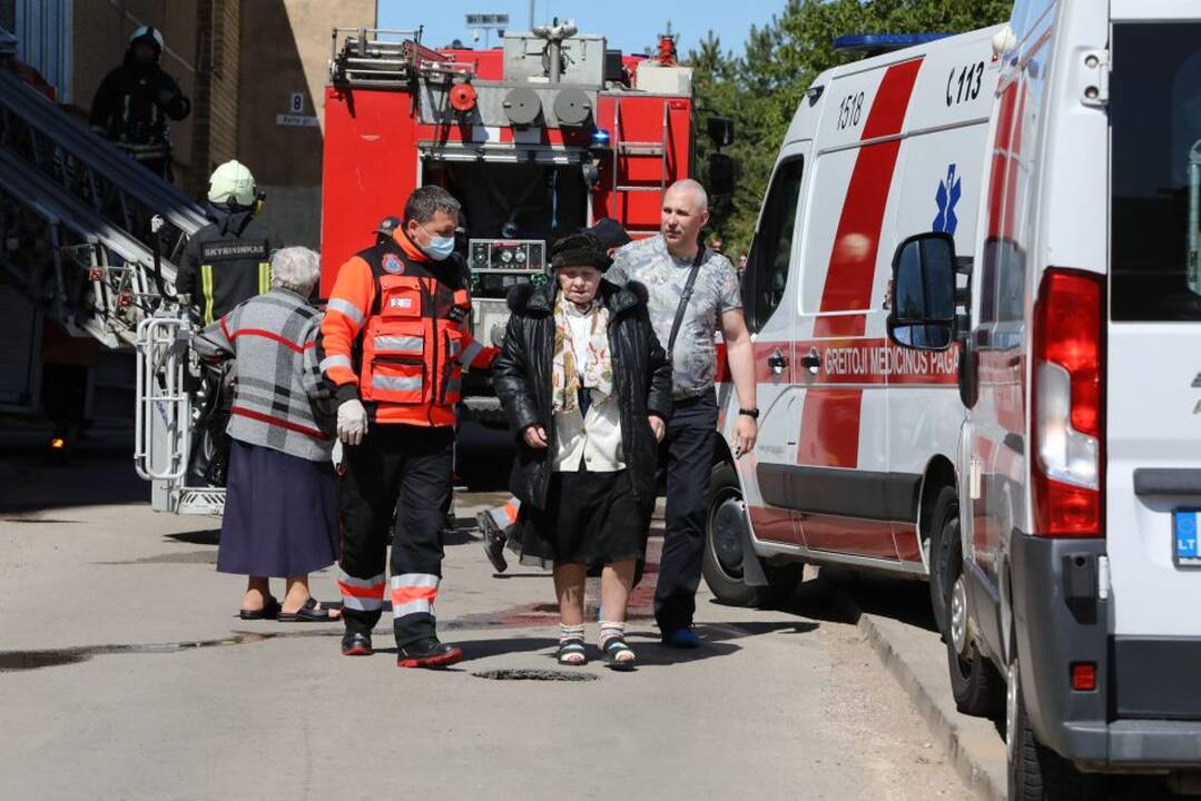 Gaisras Šilainių dvylikaaukštyje
