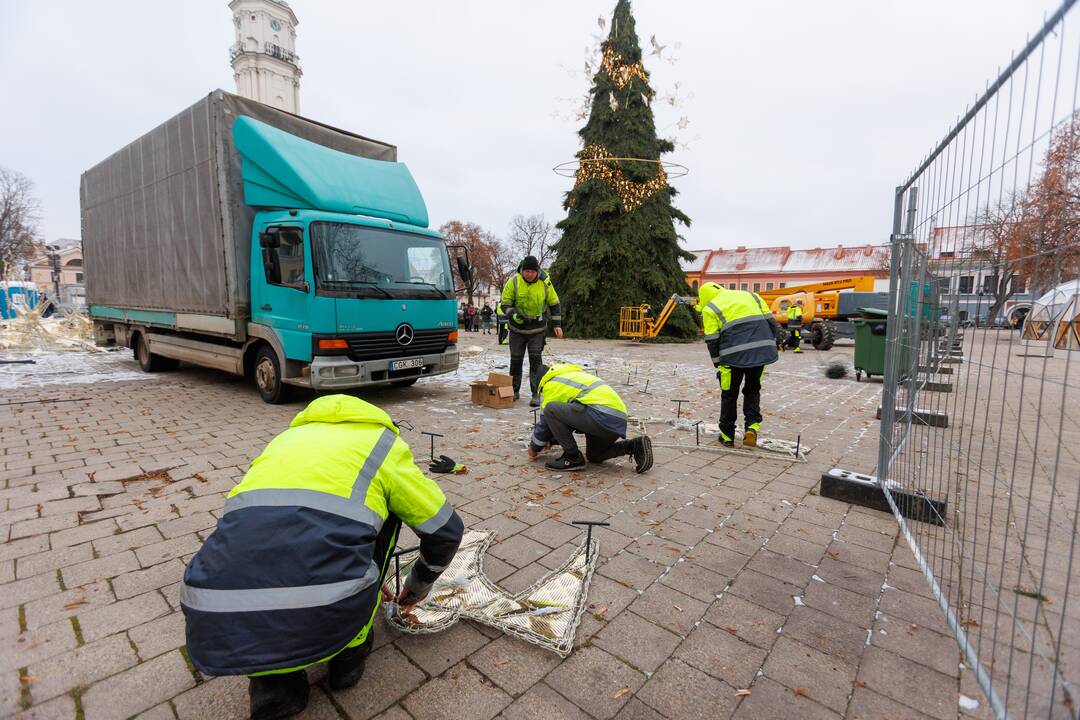 Pristatyta Kauno kalėdinė eglė