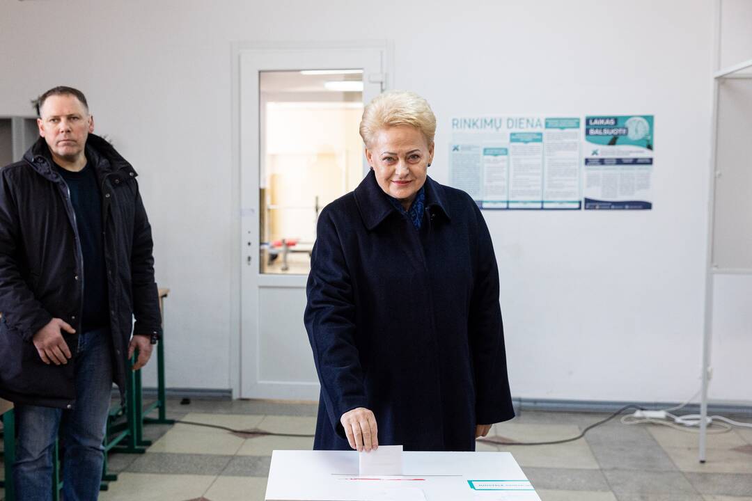 D. Grybauskaitė balsavo antrajame savivaldos rinkimų ture