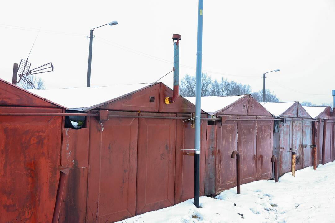 Garažai Technikos g., kur buvo laikoma pagrobta mergaitė