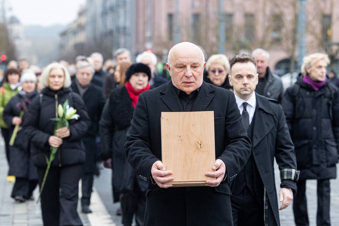 Atsisveikinimas su režisieriumi R. Tuminu