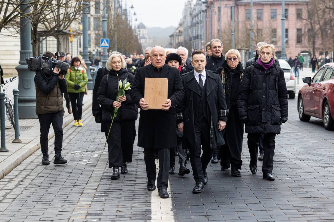 Atsisveikinimas su režisieriumi R. Tuminu