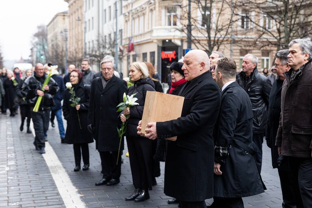 Atsisveikinimas su režisieriumi R. Tuminu