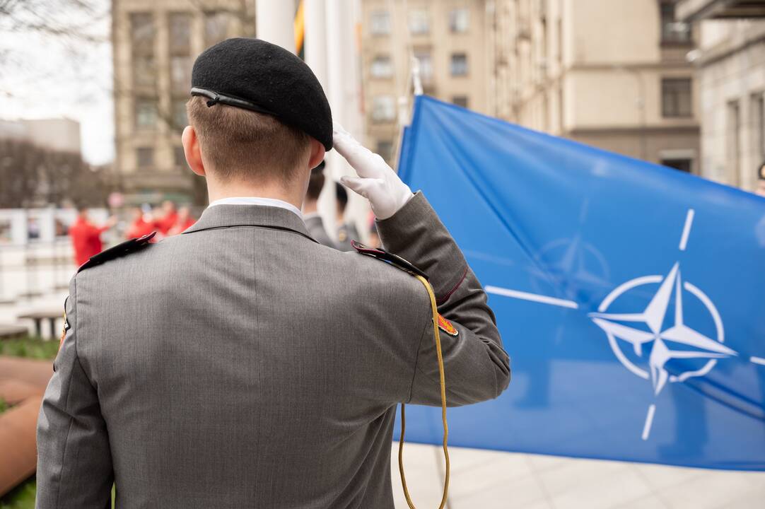 20 metų – kartu su NATO (vėliavos pakėlimas Kaune)
