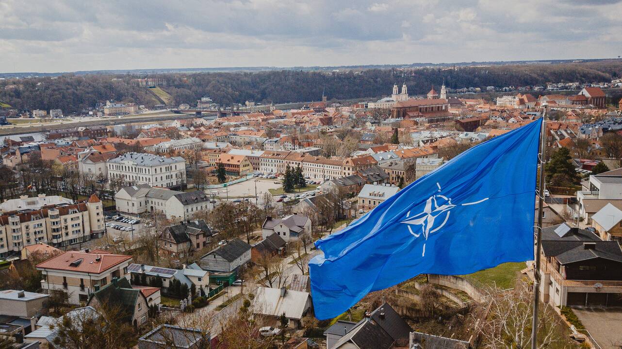 20 metų – kartu su NATO (vėliavos pakėlimas Kaune)
