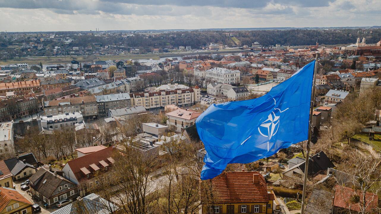 20 metų – kartu su NATO (vėliavos pakėlimas Kaune)