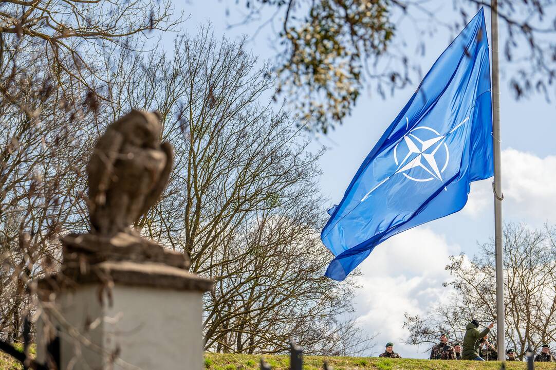 20 metų – kartu su NATO (vėliavos pakėlimas Kaune)