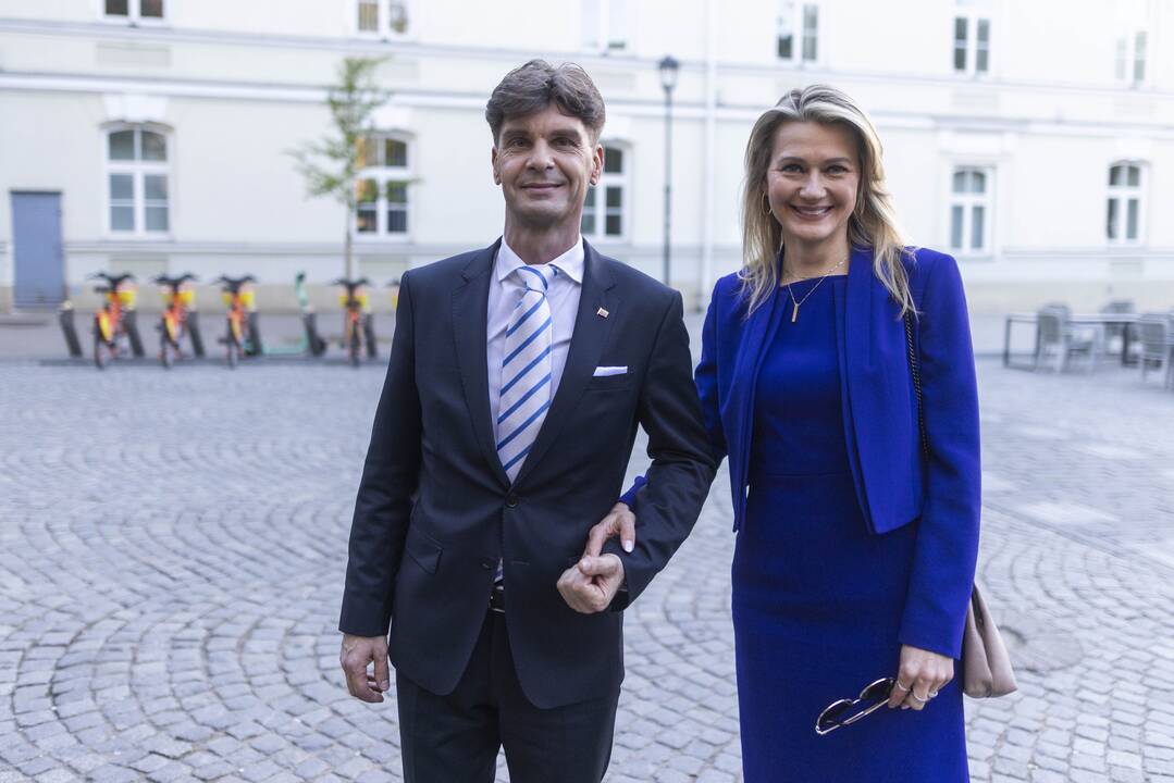 I. Vėgėlė su bendražygiais laukia prezidento rinkimų rezultatų