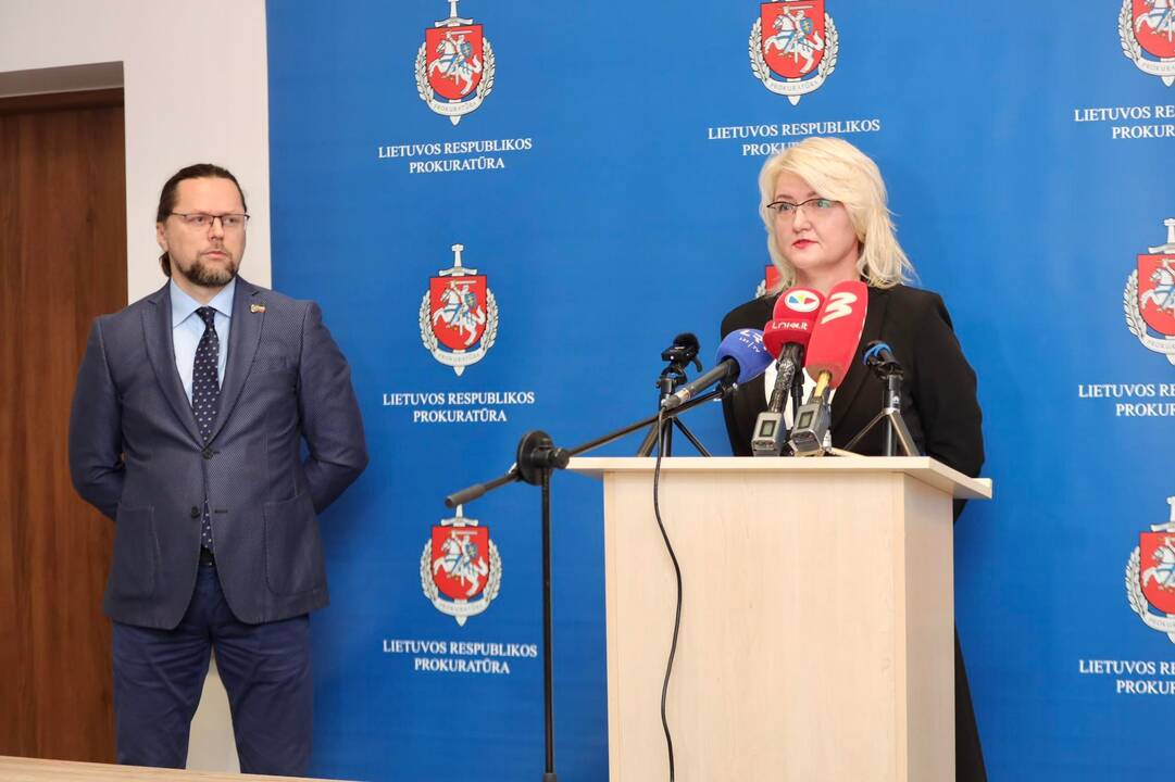 Rokas Venslauskas (centre), Matas Venslauskas (dešinėje)