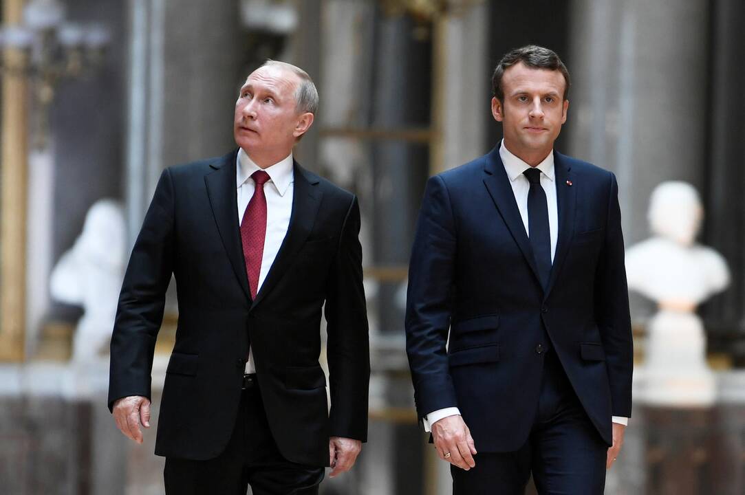 Emanuelis Macronas ir Vladimiras Putinas