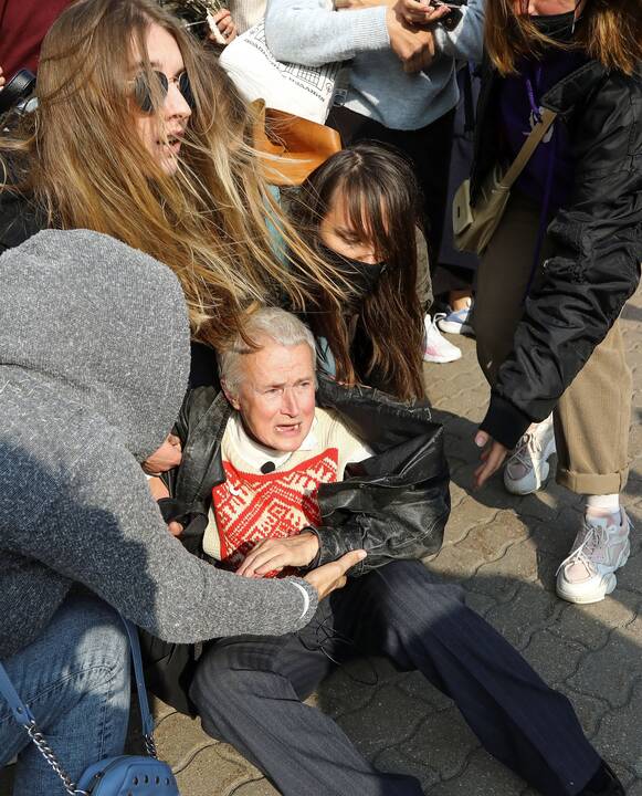 Baltarusijos milicija sulaikė moterų protesto dalyves