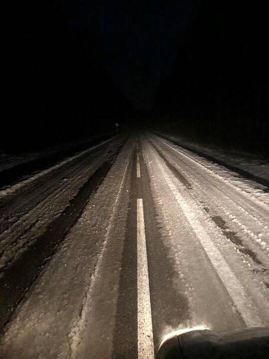 Perspėja: eismo sąlygos kai kur – ekstremalios