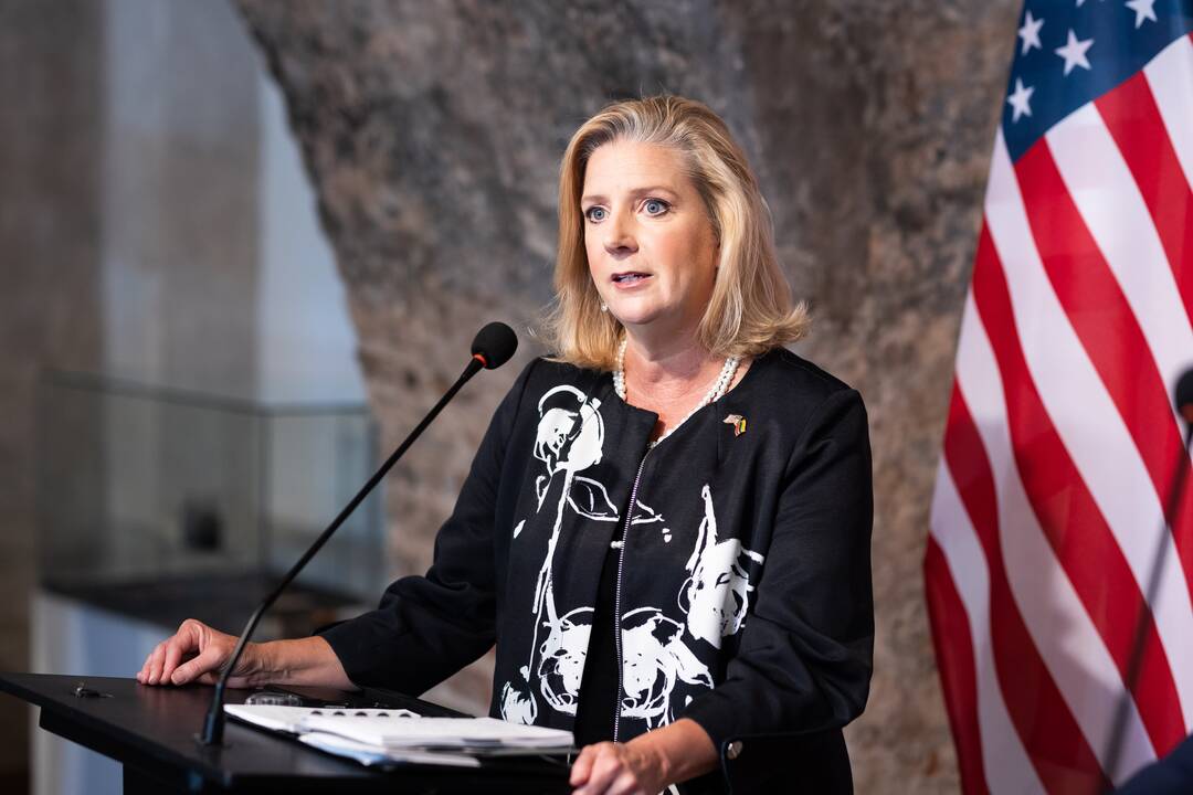 Lietuvoje vieši JAV sausumos pajėgų sekretorė Christine Wormuth