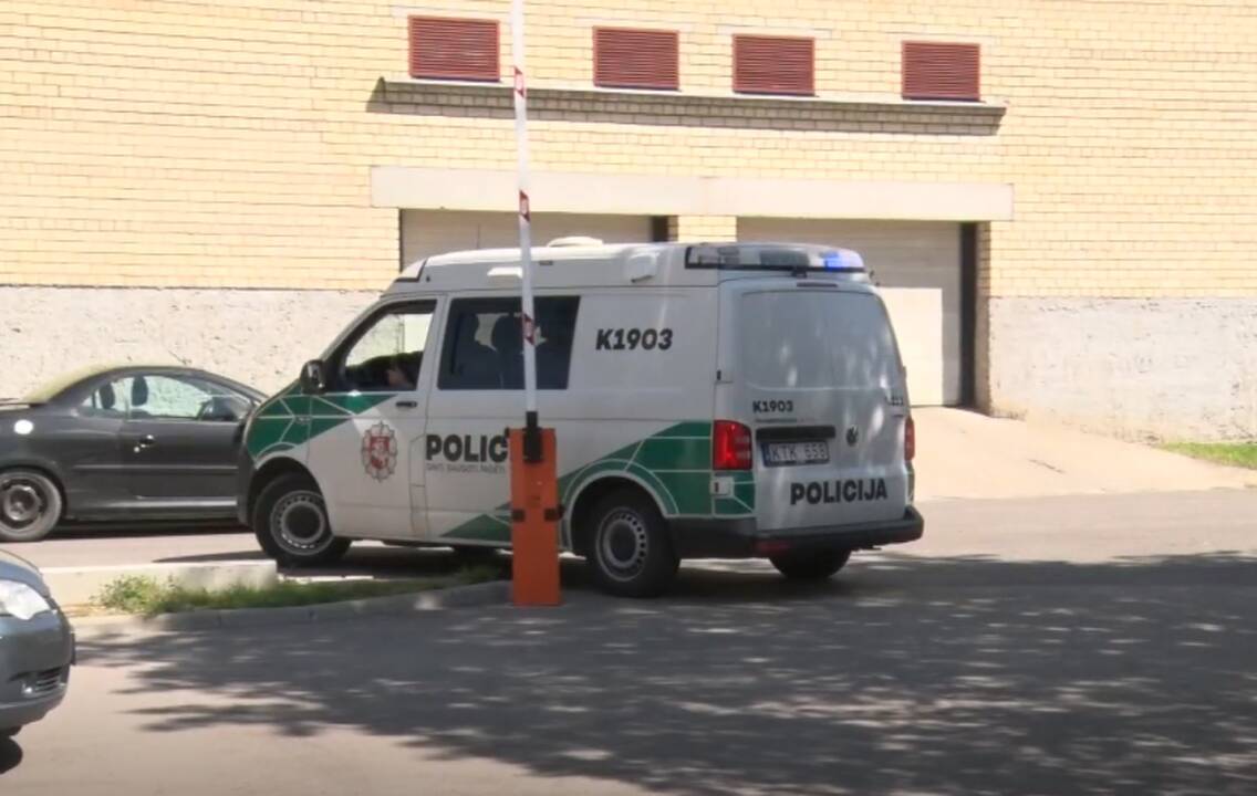 Pagarsėjo: B.Bučas taikiniais yra buvę muziejininkai, antstoliai ir policija, ugniagesiai.