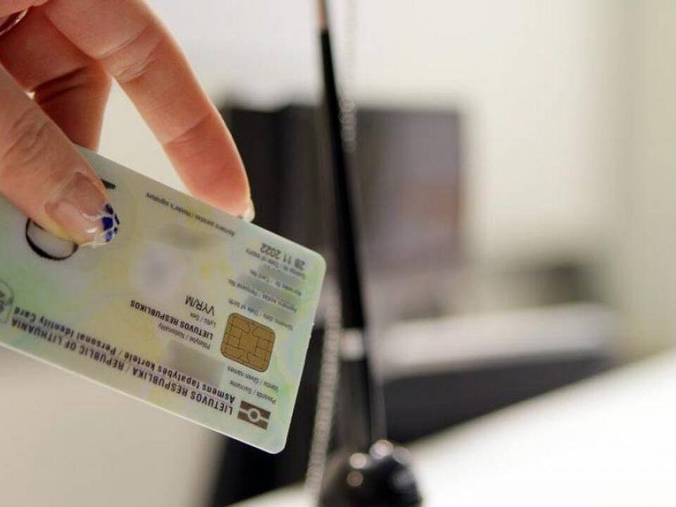 Aistros dėl pilietybės referendumo: vieni mato klastą, kiti sako, kad taip aiškiau