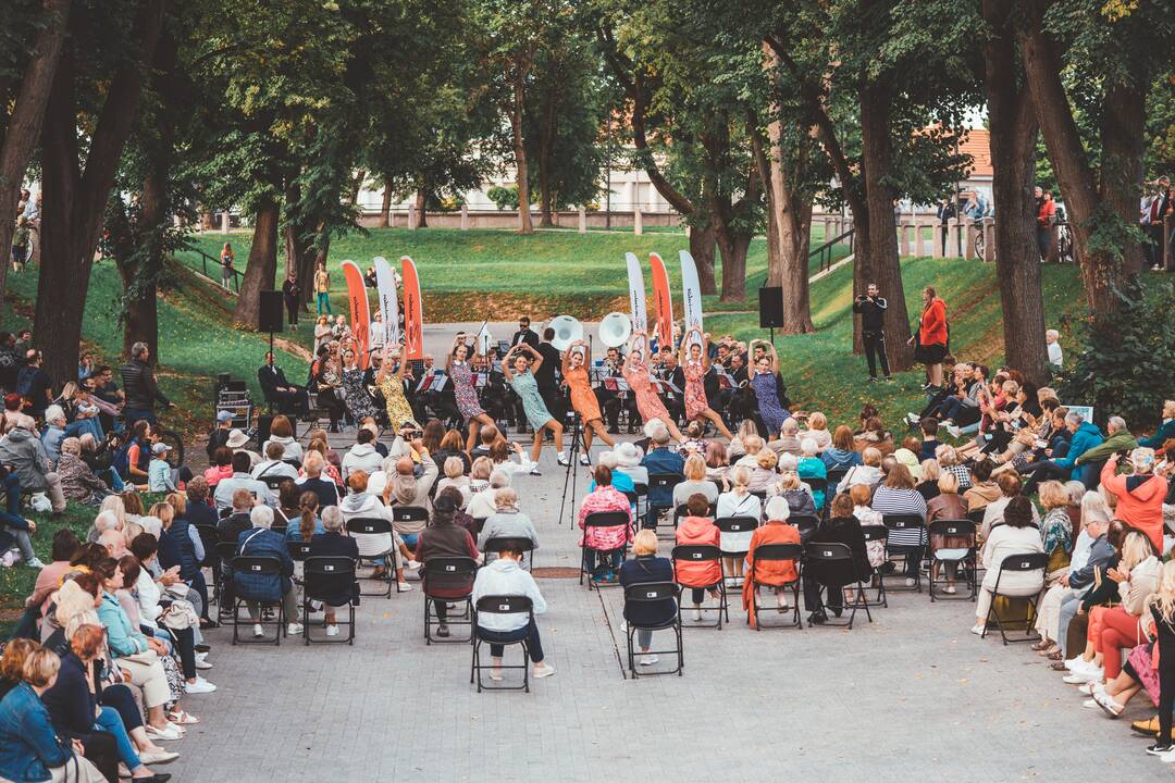 Kauko laiptų terasoje skambėjo auksinės D. Dolskio dainos