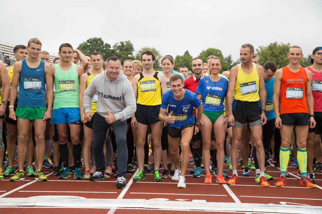 Sportiškai: G.Bielskaus teigimu, "Naujametinis Ąžuolyno bėgimas" – geriausias būdas su draugais užbaigti senuosius metus,