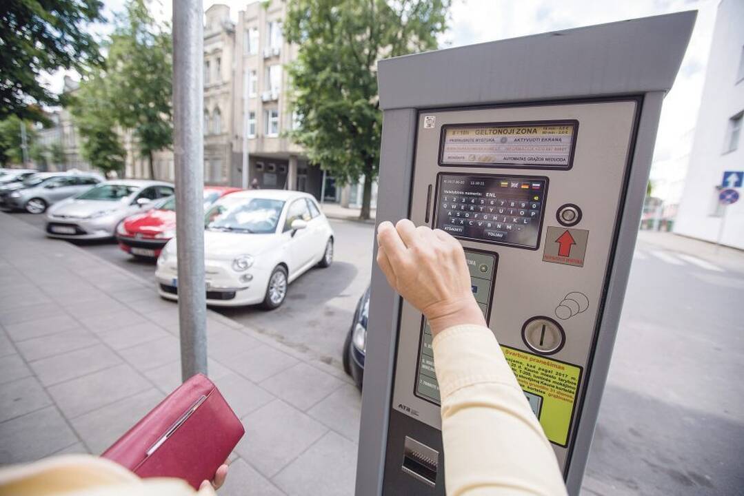 Kaune mažėja vietų, kur bus galima nemokamai palikti savo automobilį