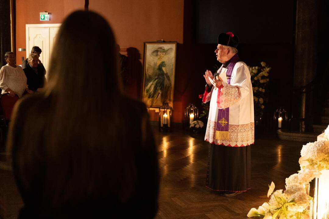 Atsisveikinimas su primadona D. Dirginčiūte-Tamuliene