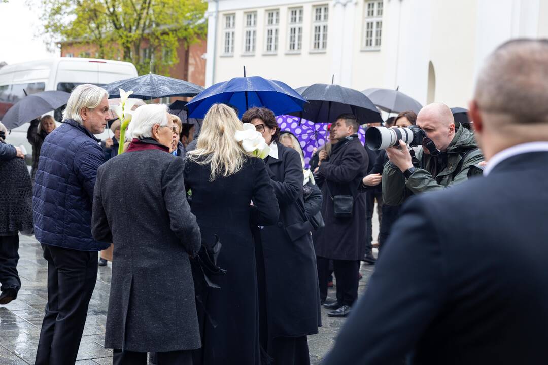 Atsisveikinimas su primadona D. Dirginčiūte-Tamuliene