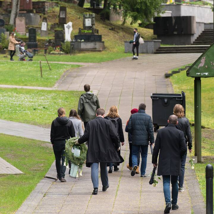 KTU gimnazijos įkūrėjas B. Burgis atgulė amžinojo poilsio