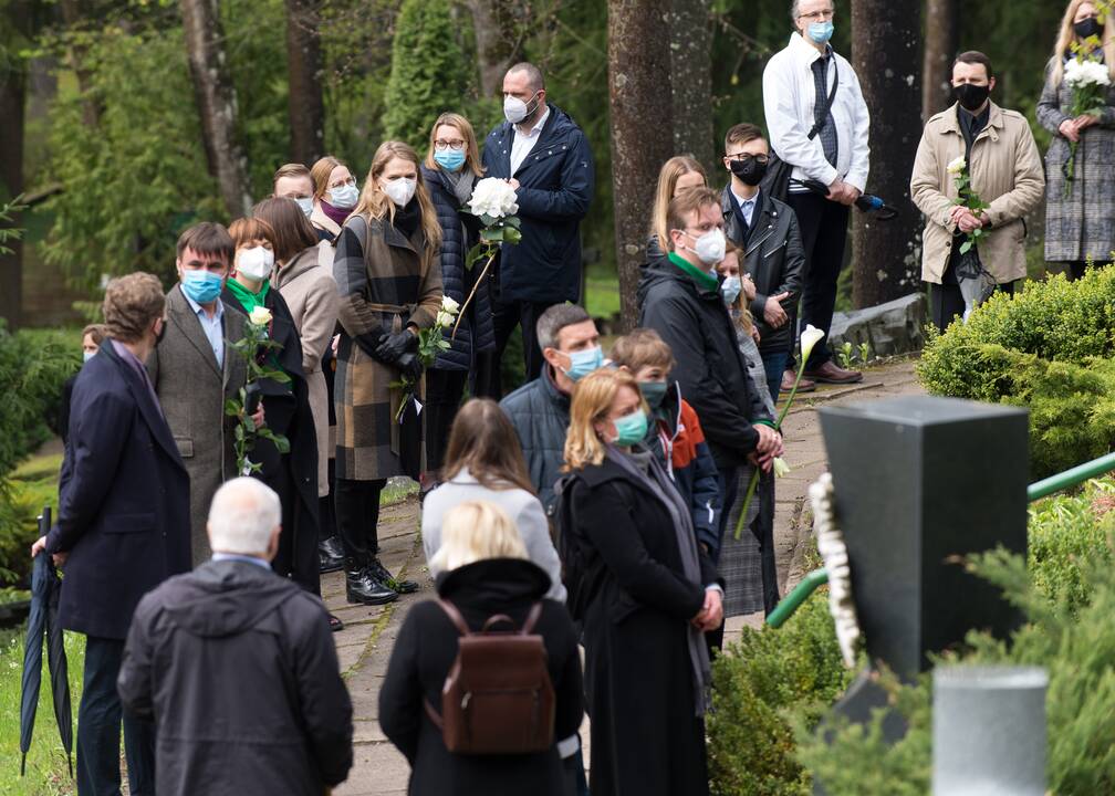 KTU gimnazijos įkūrėjas B. Burgis atgulė amžinojo poilsio