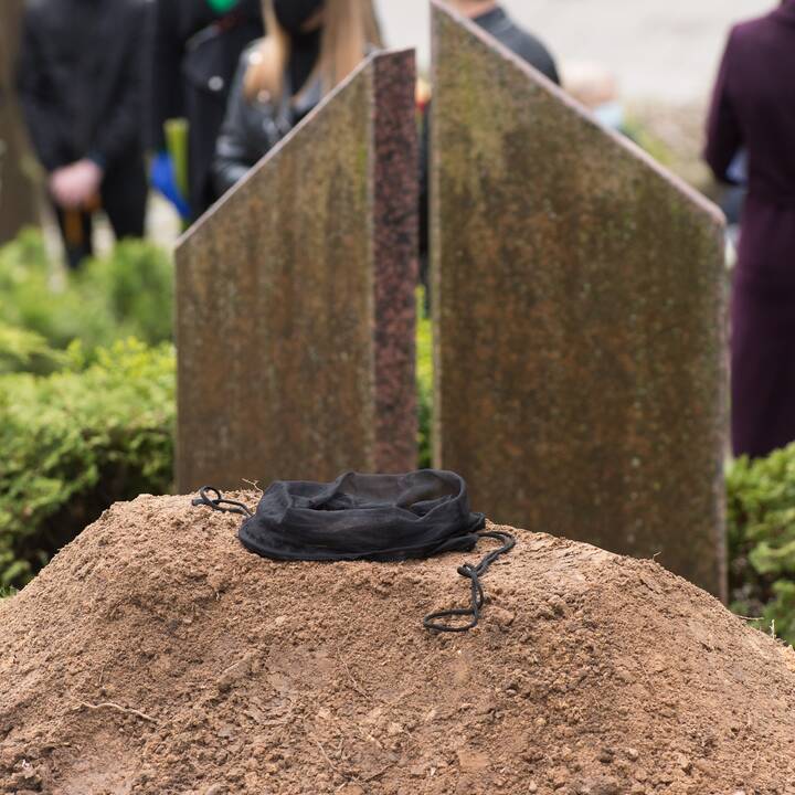KTU gimnazijos įkūrėjas B. Burgis atgulė amžinojo poilsio