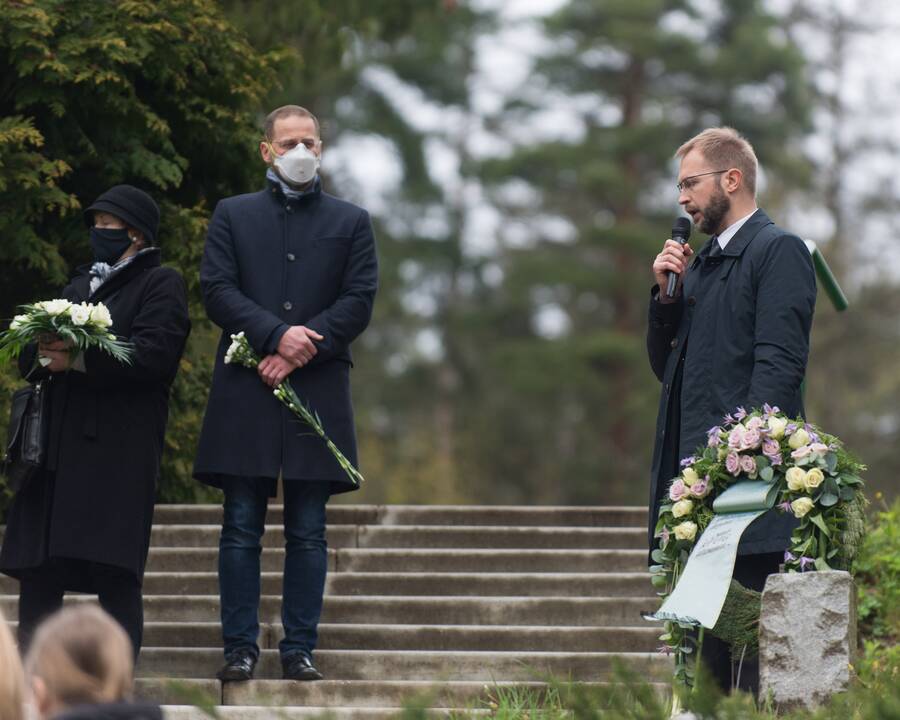KTU gimnazijos įkūrėjas B. Burgis atgulė amžinojo poilsio