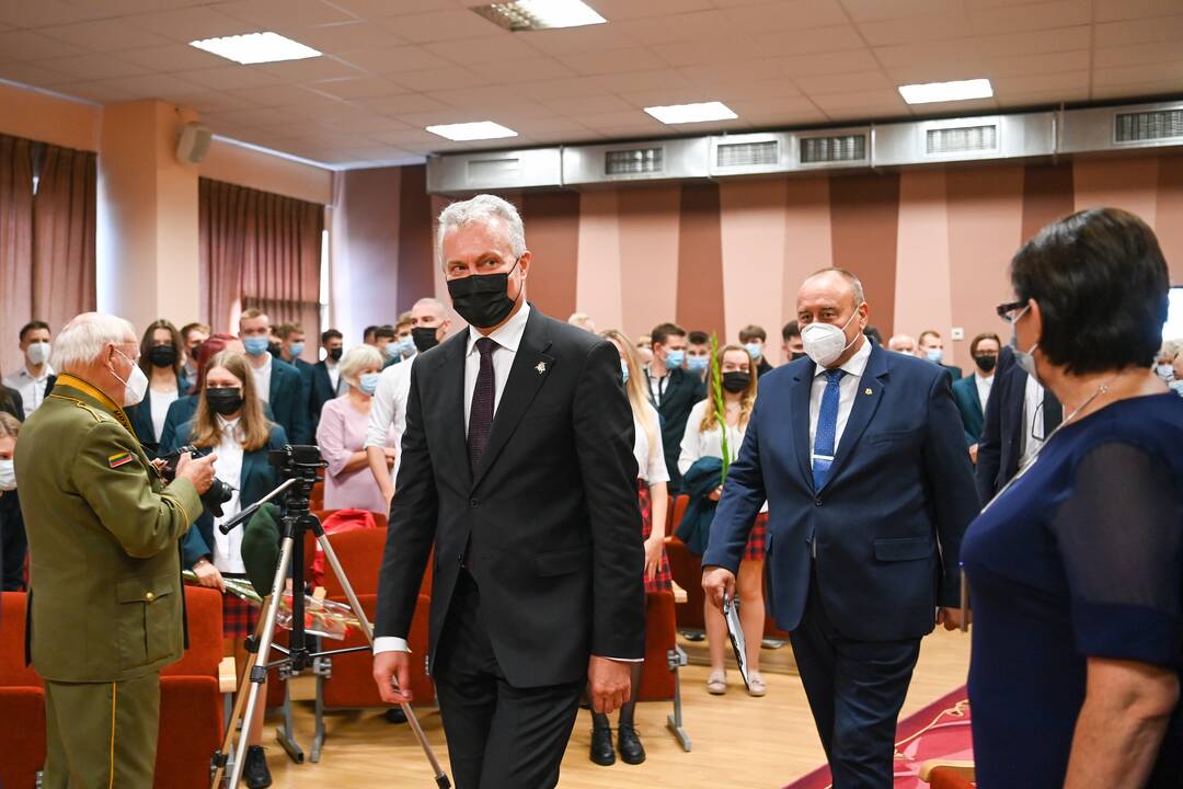 Prezidento dėmesys patriotiškumui Garliavos J. Lukšos gimnazijos Rugsėjo 1-osios šventėje