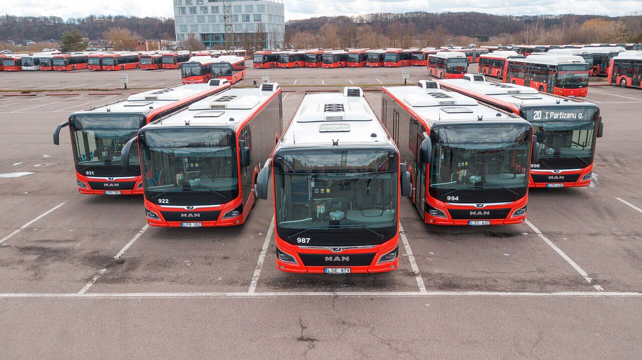 Tvarumas: didžiausias atnaujinimas įmonės istorijoje – net 100 naujutėlių hibridinių ir aplinkai kur kas draugiškesnių MAN autobusų. 