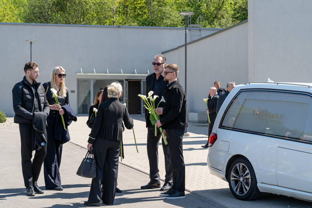 Amžinojo poilsio išlydima M. Sabonienė